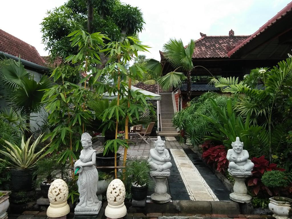 The Arya Guest House Gilimanuk Buitenkant foto